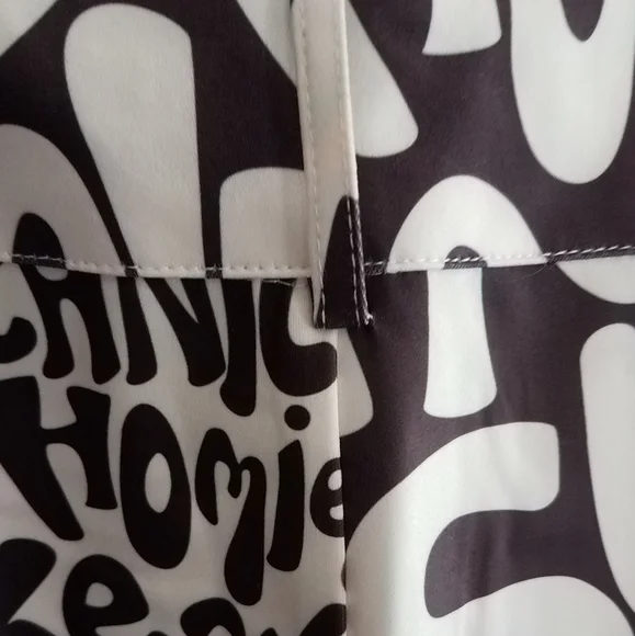 'Lisa Says Gah'    Size 6 tts. NEW WITH TAGS  Lyric Print  Beatles  70's Peace - Picture 13 of 15